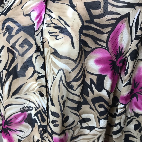 Vintage 90s Hibiscus Flower Loose Button Down - Picture 3 of 11